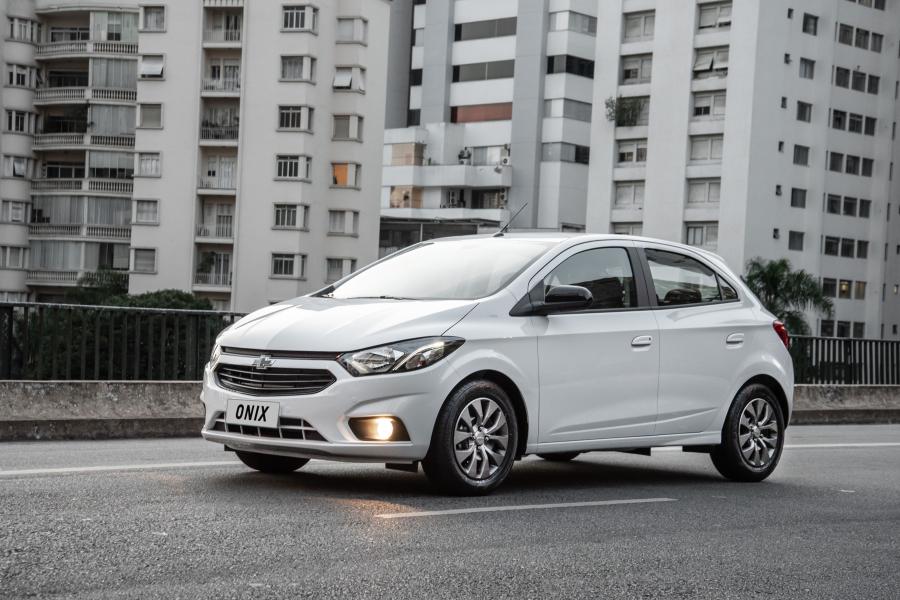  Chevrolet Onix Joy 2019 года  (фото 1 из 6)
